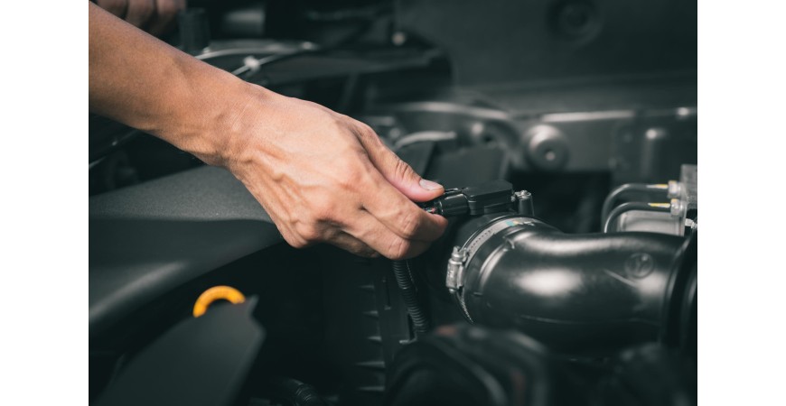 Simptomul ascuns care iti distruge motorul: Totul despre debitmetru